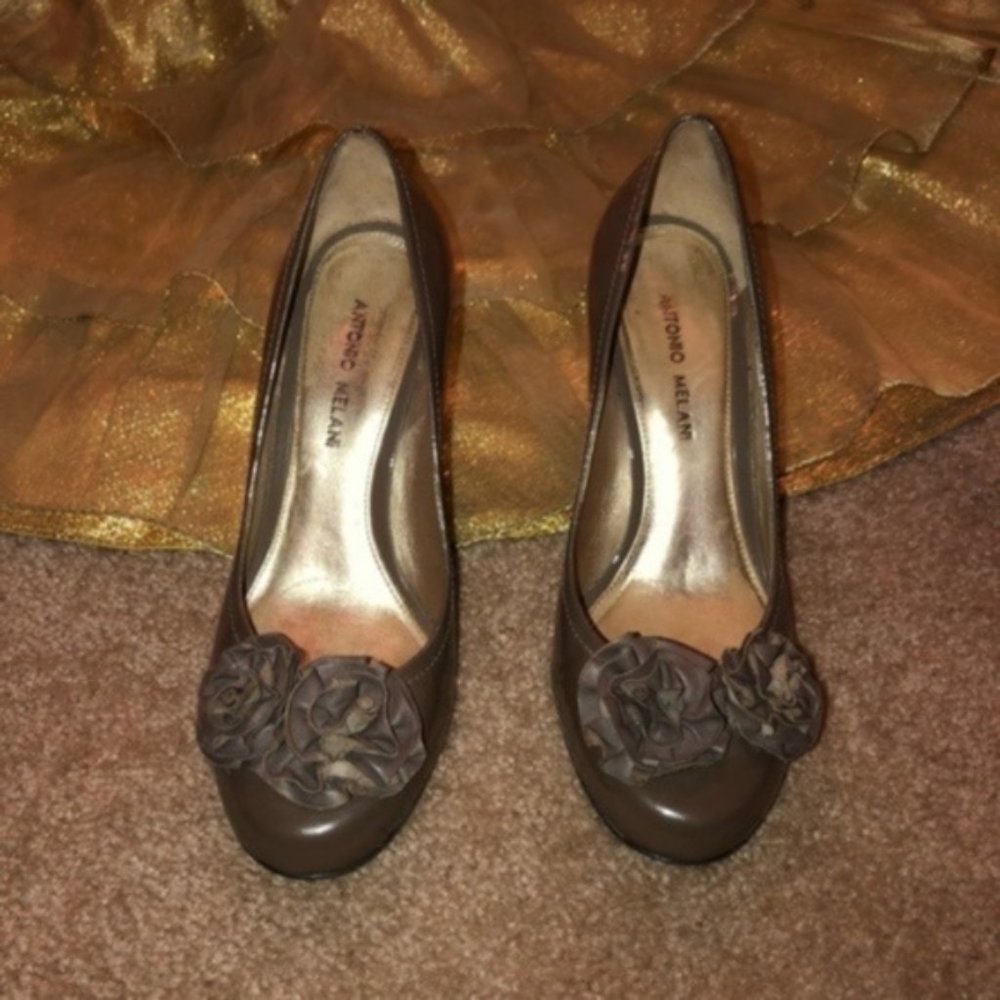 Antonio Melani Wedges VERY GOOD Condition